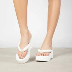 RAID Aaria Chunky Platform Sandals In White -Raid London Sales Store Aaria White 2