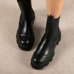 Raid London Sales Store -Raid London Sales Store Arivah Black 2 e1442de7 78d3 416f b9e1 2fdf64cd23bc