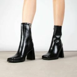 RAID Carter Ankle Boot In Black -Raid London Sales Store Carter Black 3 f152e915 f798 4a93 bd53 535b488e88c4