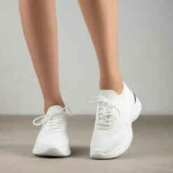 RAID Della Trainers In White -Raid London Sales Store Della White 3
