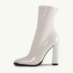 RAID Faith Block Heeled Ankle Boot In Off White