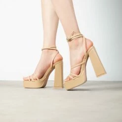 RAID Fia Platform Heel In Nude