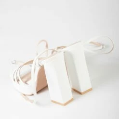 RAID Fia Platform Heel In White -Raid London Sales Store Fia White 5