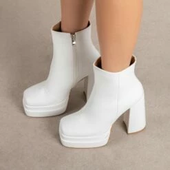 RAID Jadine Ankle Boot In White -Raid London Sales Store Jadine White 2 89b2b1b2 9254 46c3 8ca4 04ab217055a5