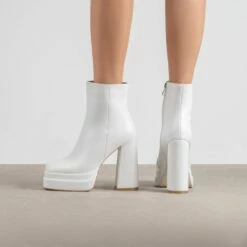 RAID Jadine Ankle Boot In White -Raid London Sales Store Jadine White 3 5d060767 7510 41de 99b5 d1633a268b9c