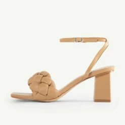 RAID Jaelyn Block Heel Sandal In Nude -Raid London Sales Store Jaelyn Beige 4