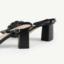 RAID Jaelyn Block Heel Sandal In Black -Raid London Sales Store Jaelyn Black 5