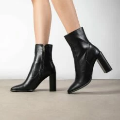 RAID Jennyl Block Heeled Ankle Boot In Black -Raid London Sales Store Jennyl Black 2