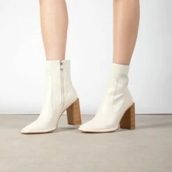 RAID Jennyl Block Heeled Ankle Boot In Off White -Raid London Sales Store Jennyl White 1