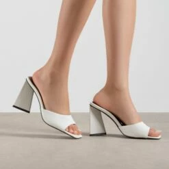 BEBO Kyrah Heeled Mule In White -Raid London Sales Store Kyrah White 3 663f7cc2 494a 4f6c a012 d7076f94b38c