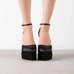 RAID Lavender Platform Heel In Black -Raid London Sales Store Lavender Black 1