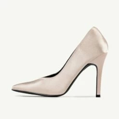 RAID Maliny Court Heel In Champagne Satin