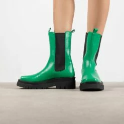 RAID Newport Ankle Boot In Green -Raid London Sales Store Newport Green 2 c345e0aa 4c14 4951 acc5 27e1d347f47e
