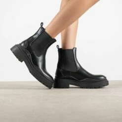 RAID Reyan Ankle Boot In Black -Raid London Sales Store Reyan Black 3 4c66783c 4033 4b23 b730 25418bdf71bf