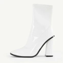 RAID Saylor Block Heeled Ankle Boot In White -Raid London Sales Store Saylor White 4