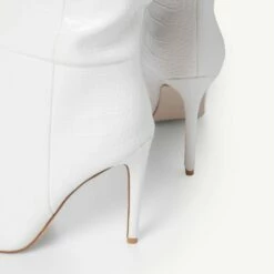 RAID Sonny Wide Fit Stiletto Heeled Boot In White -Raid London Sales Store Sonny White 6