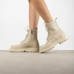 RAID Stifle Chunky Ankle Boot In Ecru