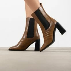 RAID Tabbie Block Heeled Boot In Taupe