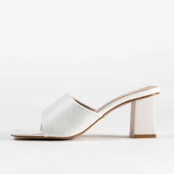 RAID Pia Heeled Mule In White -Raid London Sales Store pia white 43e9a29c 42d9 4ad6 b0a3 6992fc06d0cf